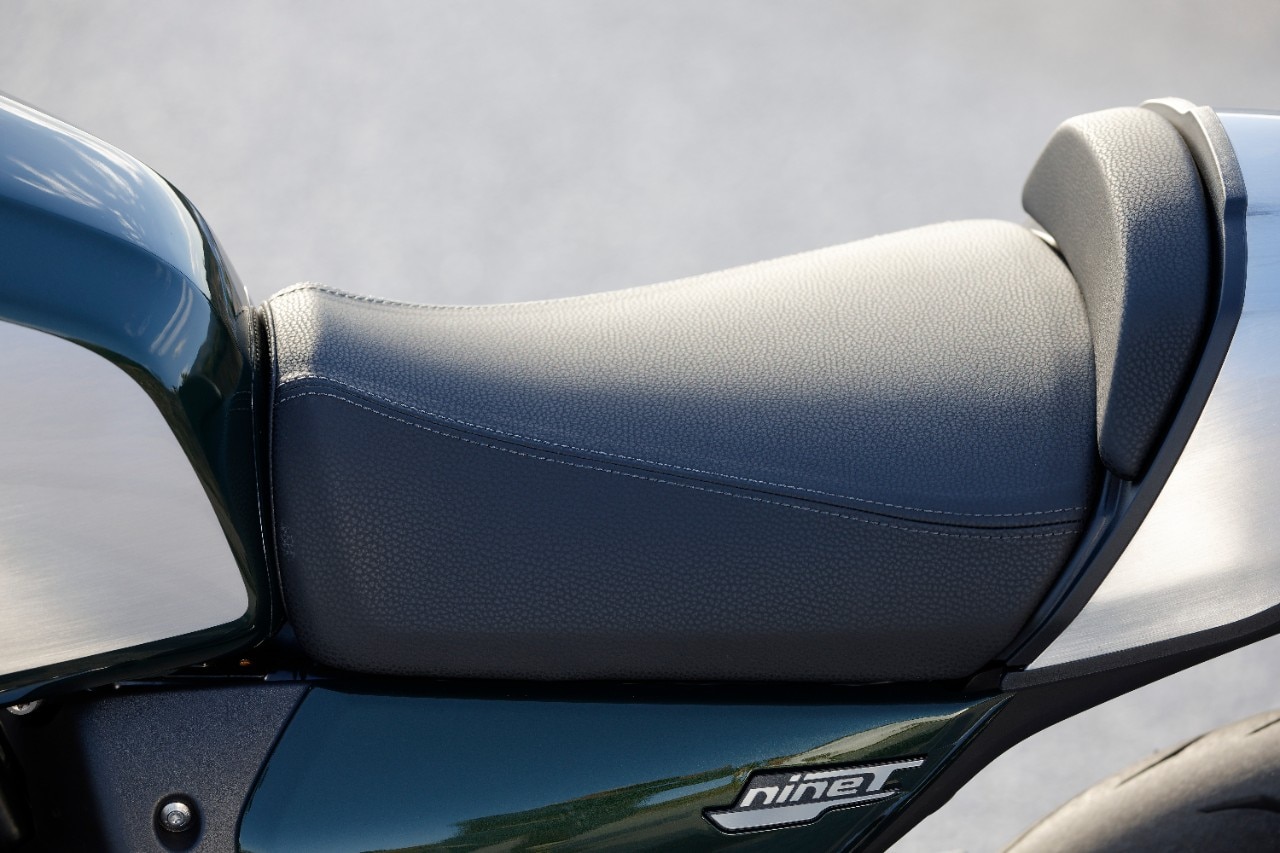 BMW R12 nineT: nuova ma con lo stesso abito +VIDEO+